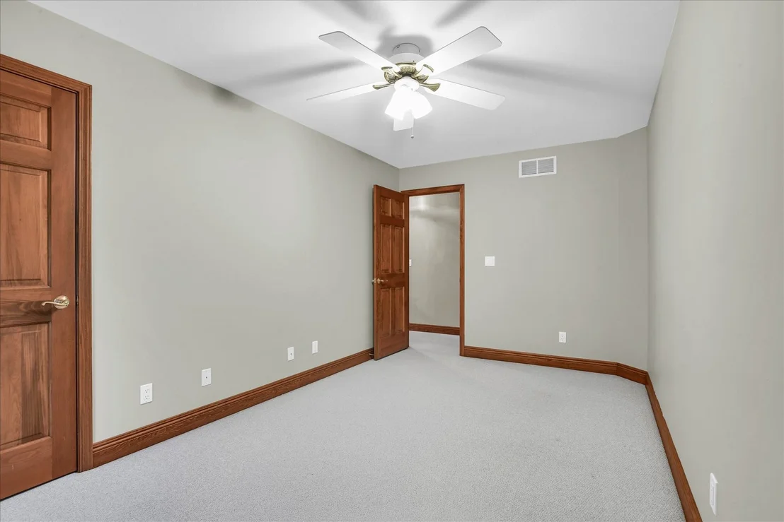 Photo of 2701 Summerhill Lane