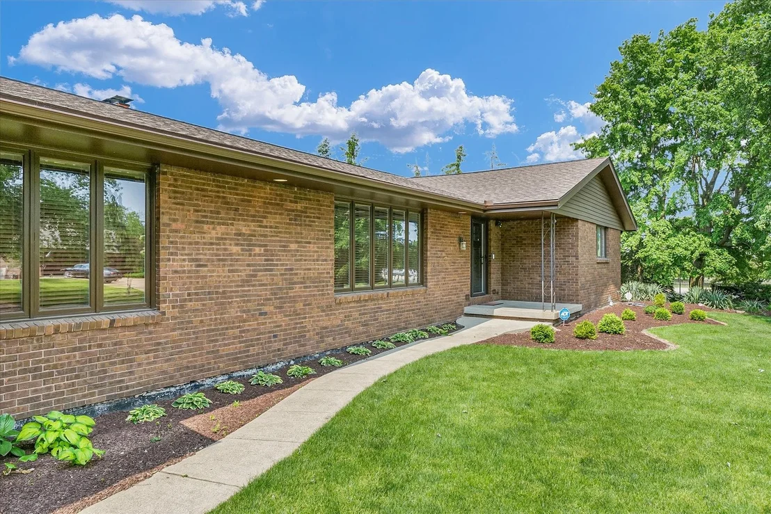 Photo of 4111 Farhills Drive