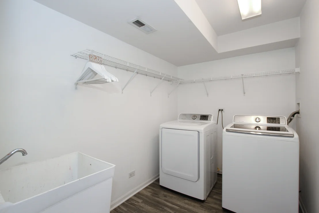 Photo of 734 THORNBURY Road