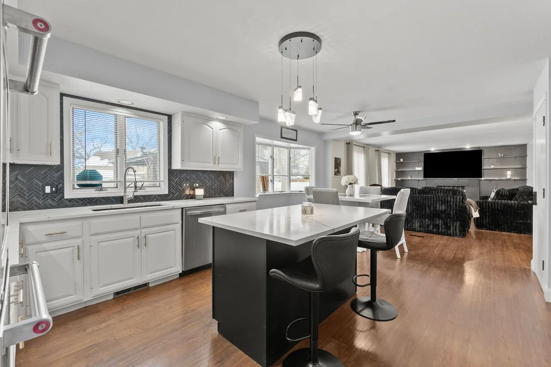 Photo of 18118 Whitman Lane