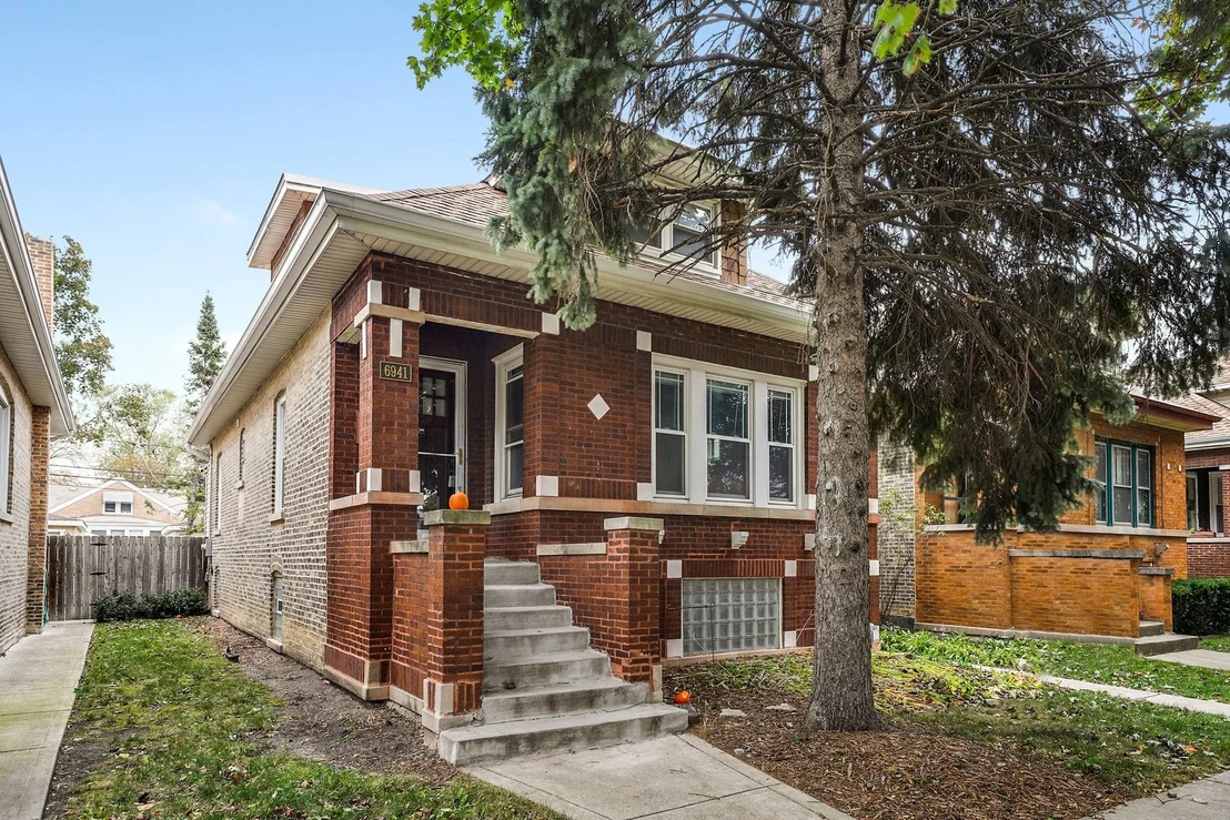 Photo of 6941 29th Place