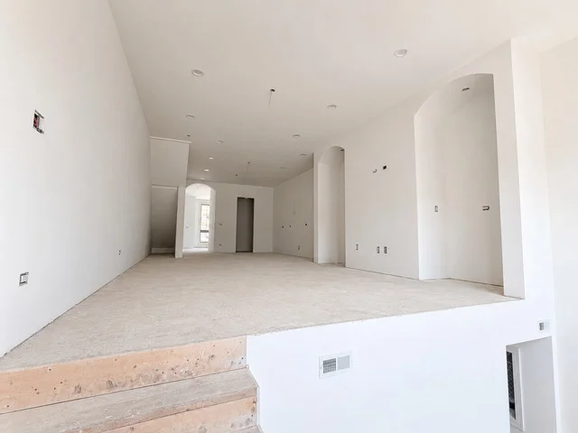 Photo of 515 W 28th Place