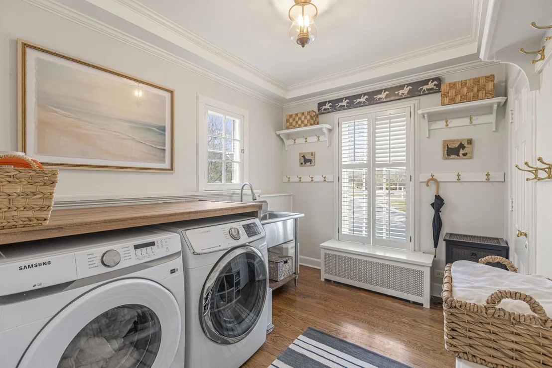 Photo of 965 Castlegate Court