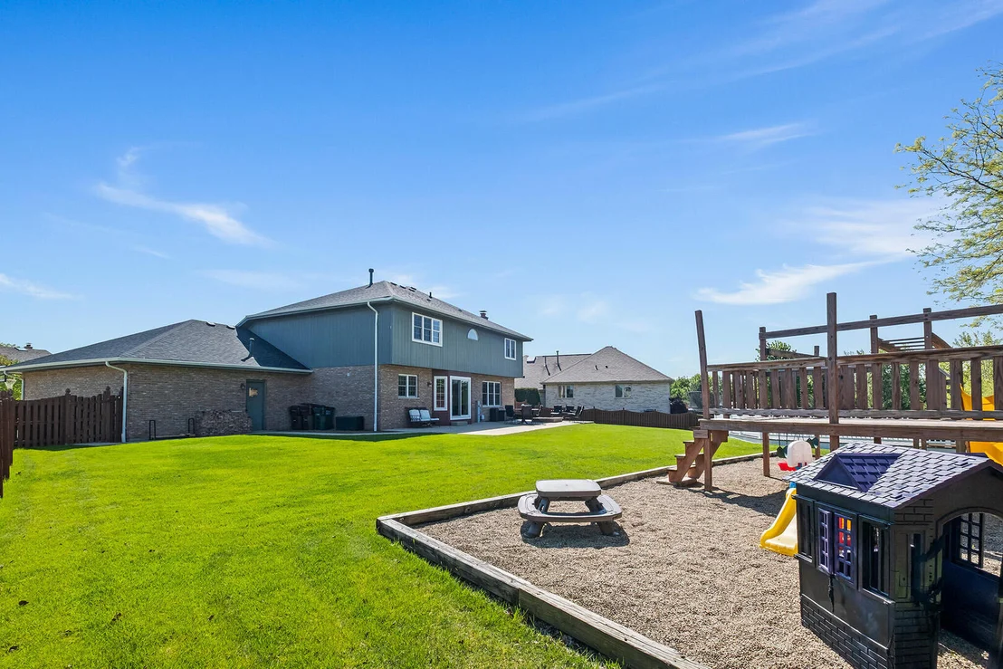 Photo of 8143 Stonegate Drive