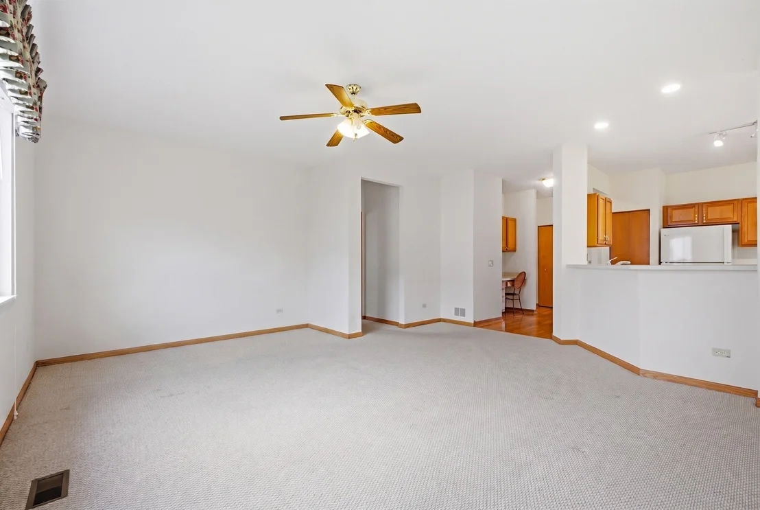 Photo of 623 Saugatuk Circle