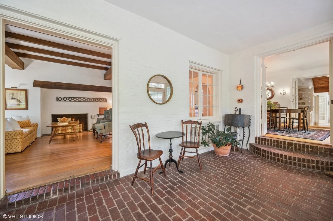 Photo of 844 Hibbard Road