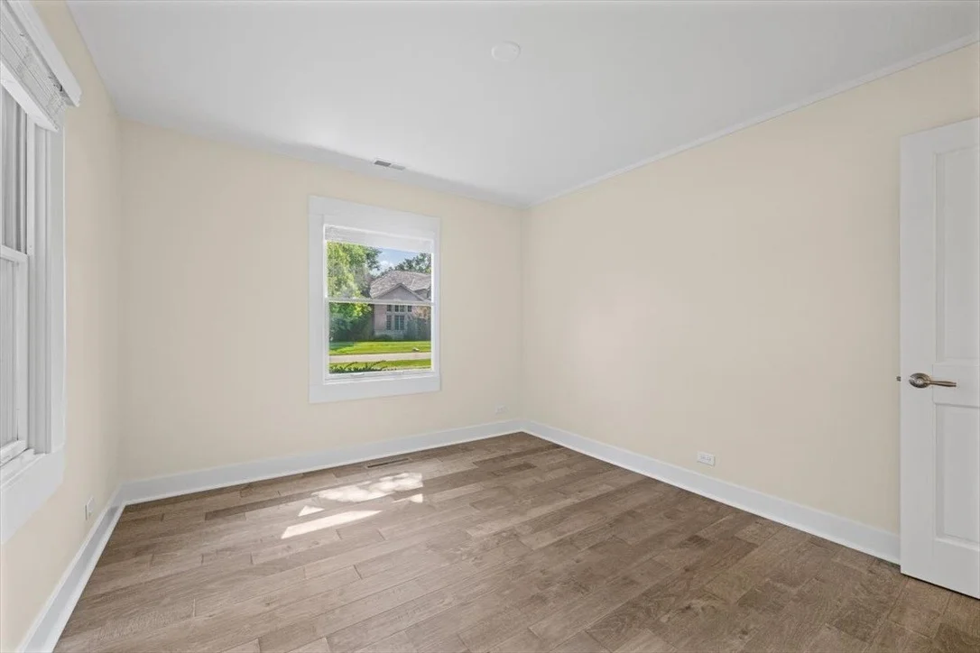 Photo of 320 Thackeray Lane