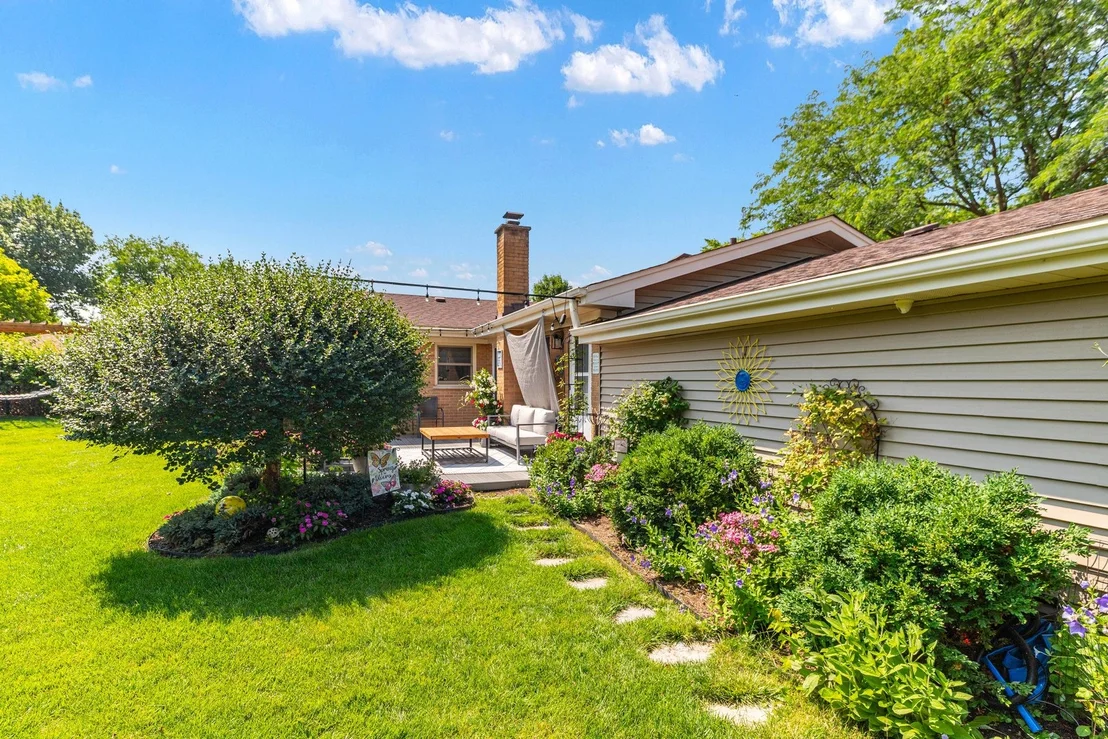 Photo of 532 MERLIN Drive