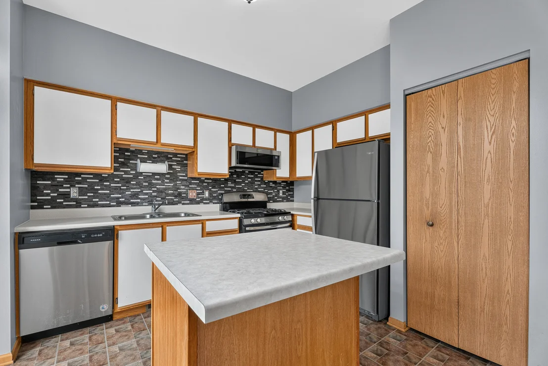 Photo of 14029 S Emerald Court