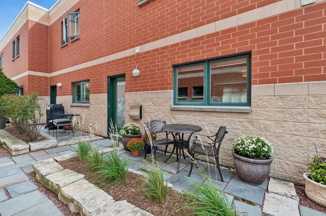 Photo of Unit E2 at 1889 Maple Avenue