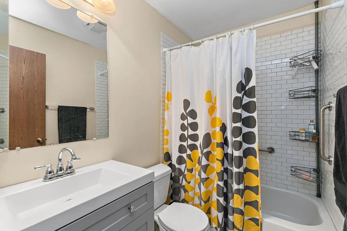 Photo of Unit B at 3 Creekside Circle