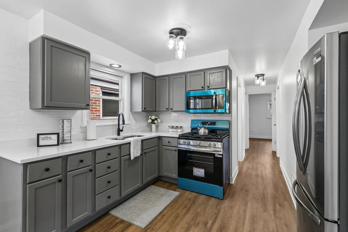 Photo of 1020 W 108th Place