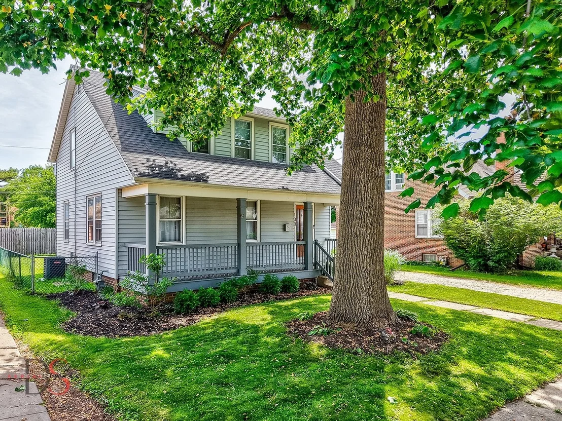 Photo of 130 Riverview Drive