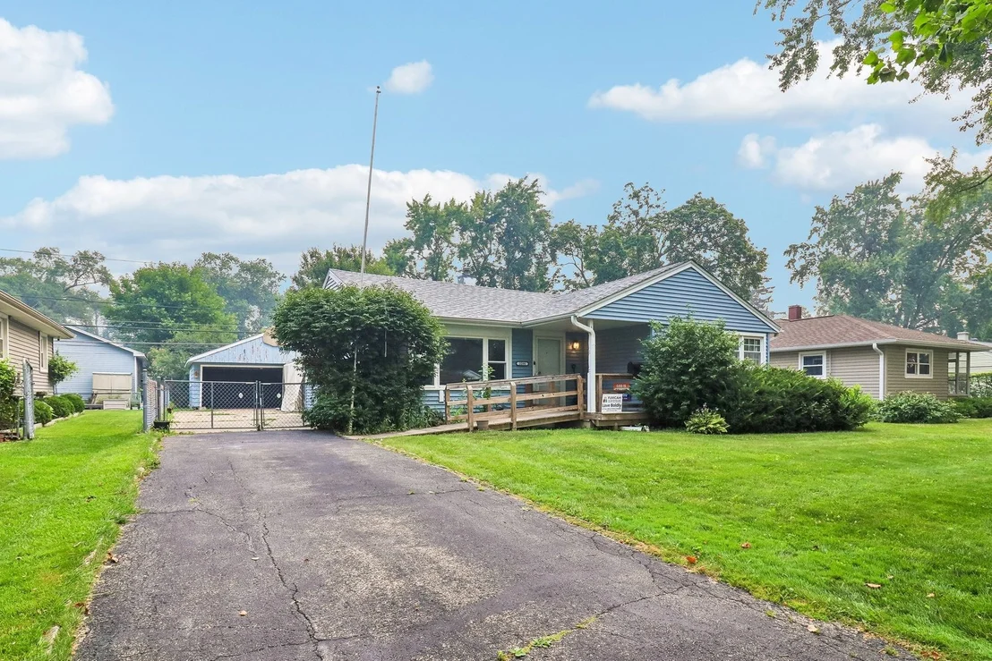 Photo of 2206 Hawk Lane