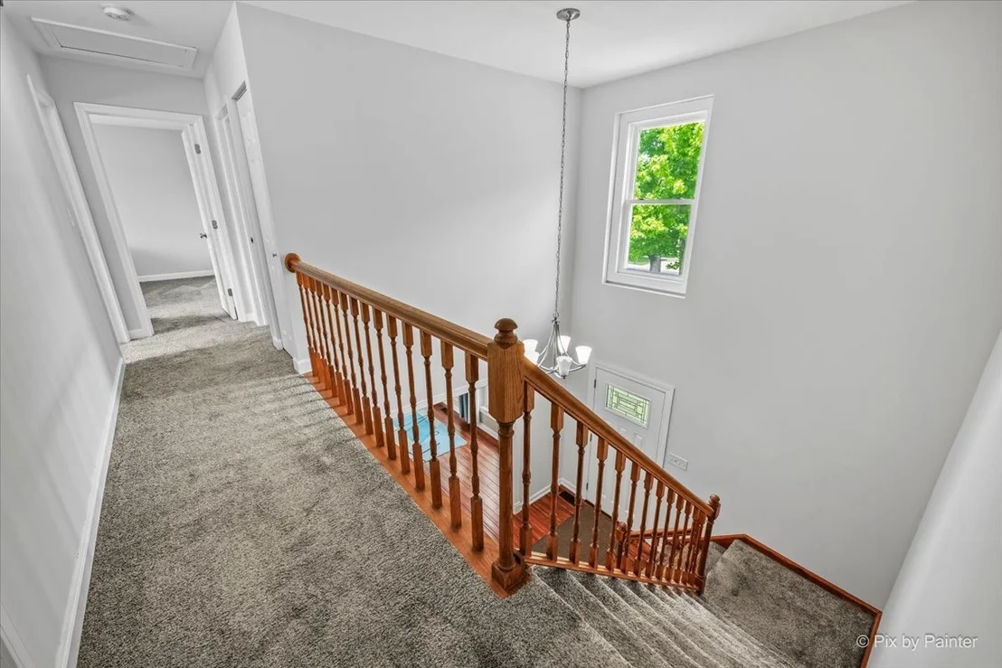 Photo of 658 WAINSFORD Drive