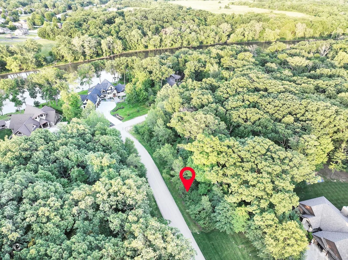 Photo of 1268 Deer Path