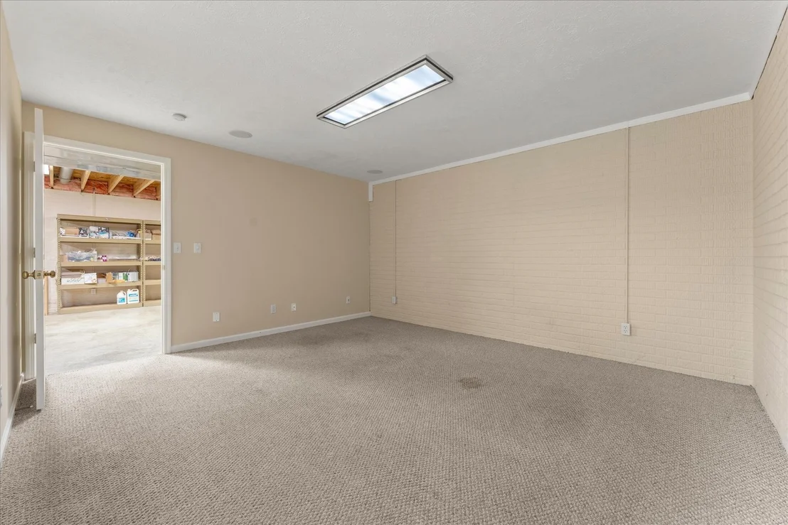 Photo of 1703 Deer Run Drive