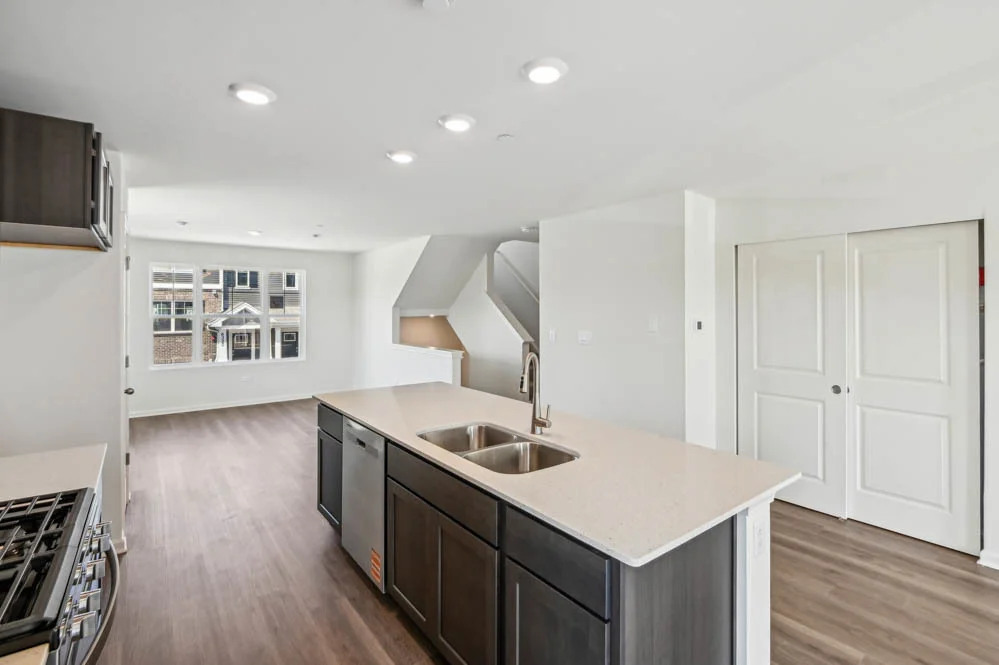 Photo of 1372 Foxglove Drive