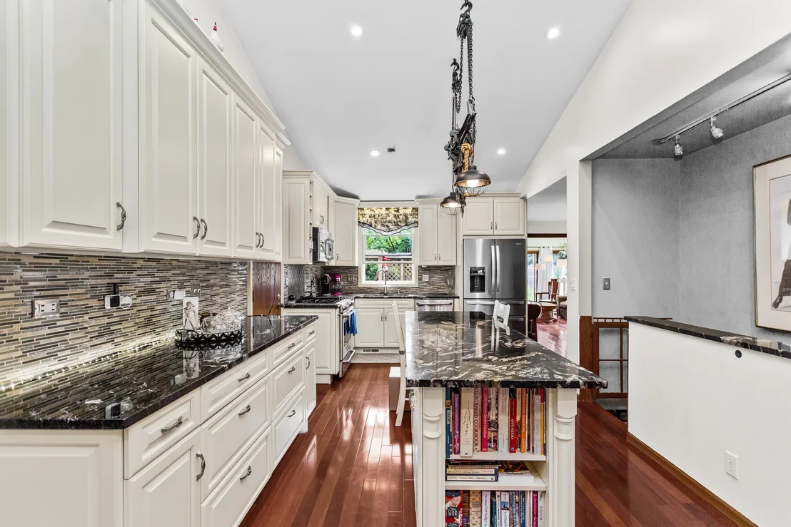 Photo of 795 Springhill Court