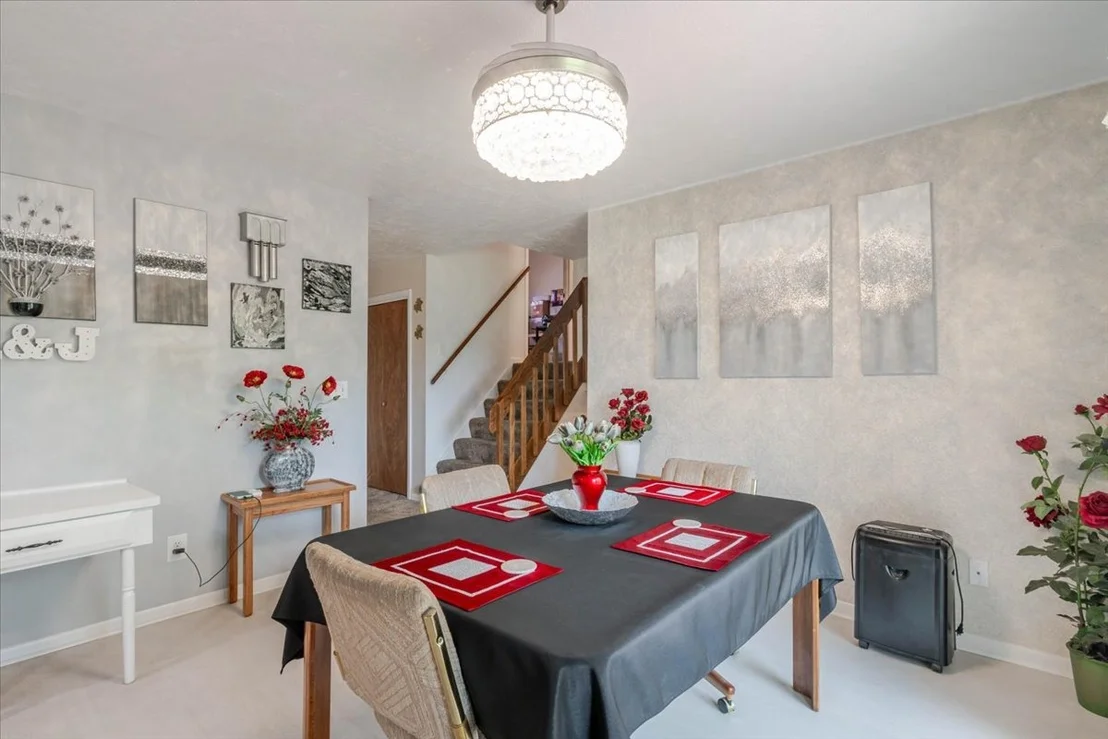 Photo of 122 Camelot Drive