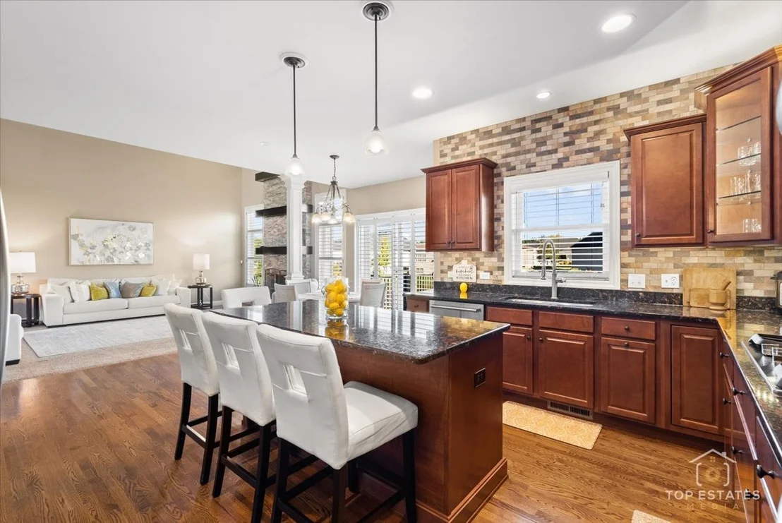 Photo of 385 Andover Drive
