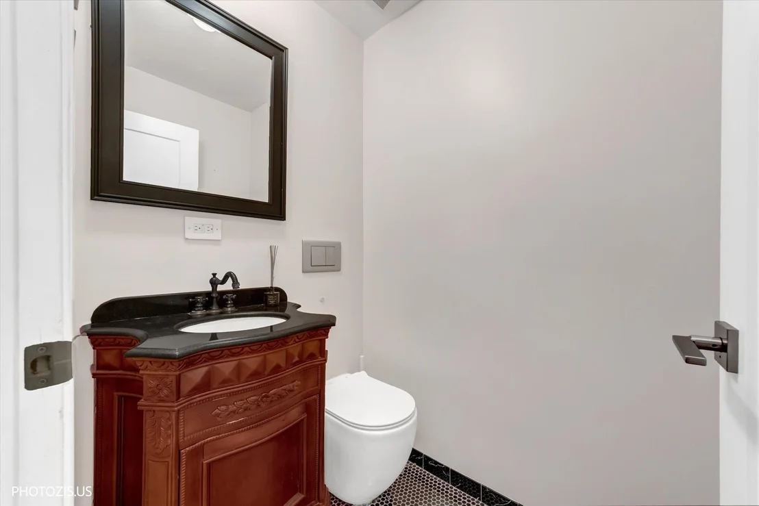 Photo of 722 N Stephen Drive