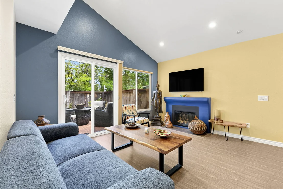 Photo of 2033 Shadytree Lane