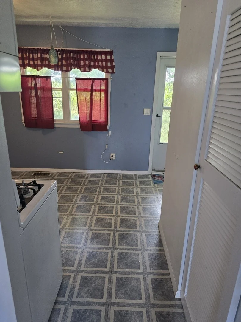 Photo of 800 E Main Street