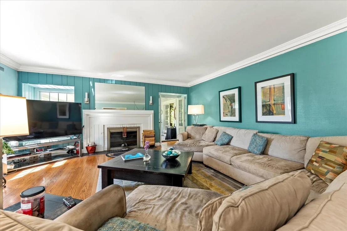 Photo of 27 Hickory Lane