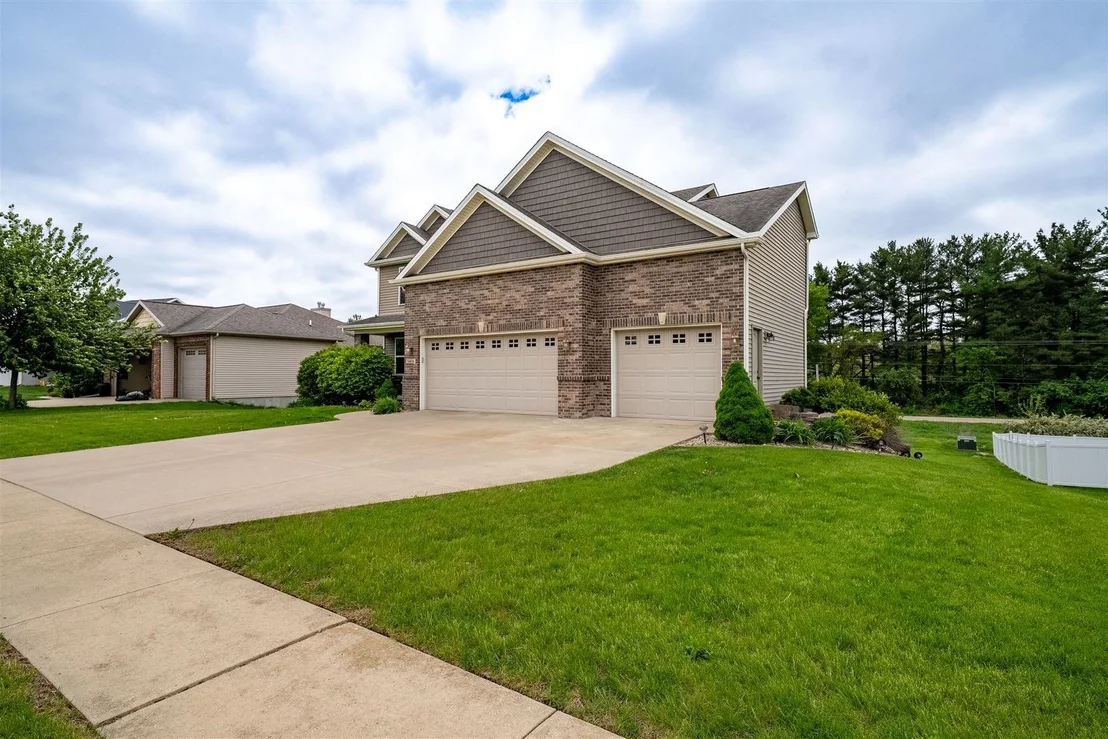 Photo of 5403 Ferryman Road