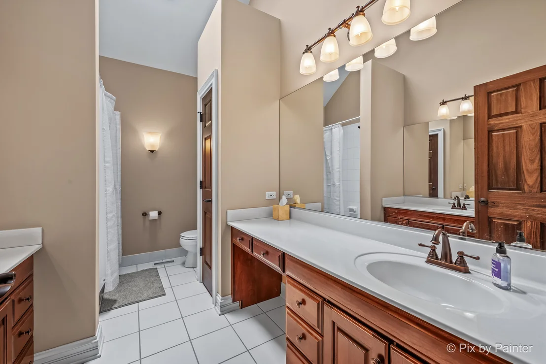 Photo of 1105 Thoroughbred Circle