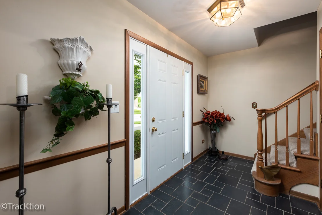 Photo of 1229 W Bauer Road