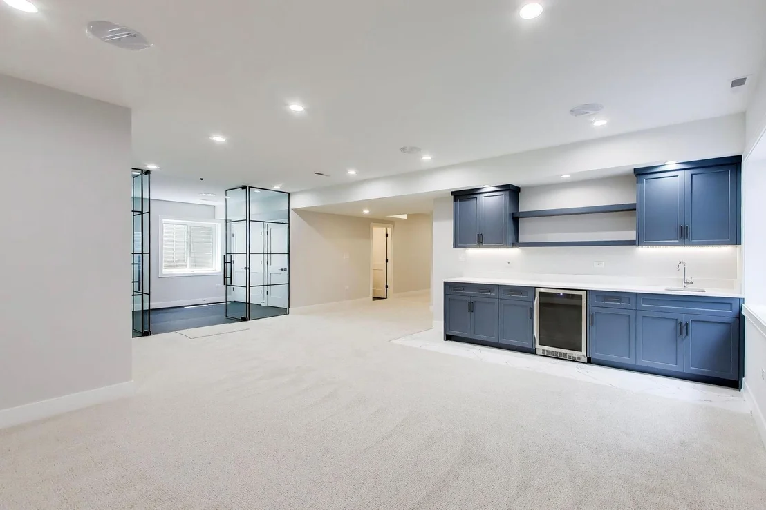 Photo of 787 S Cambridge Avenue