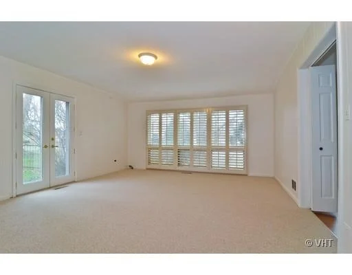Photo of 1100 Manor Drive