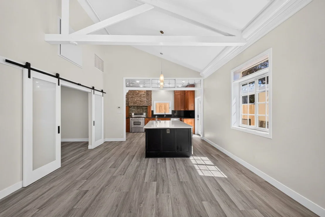 Photo of 2939 Mesa Drive