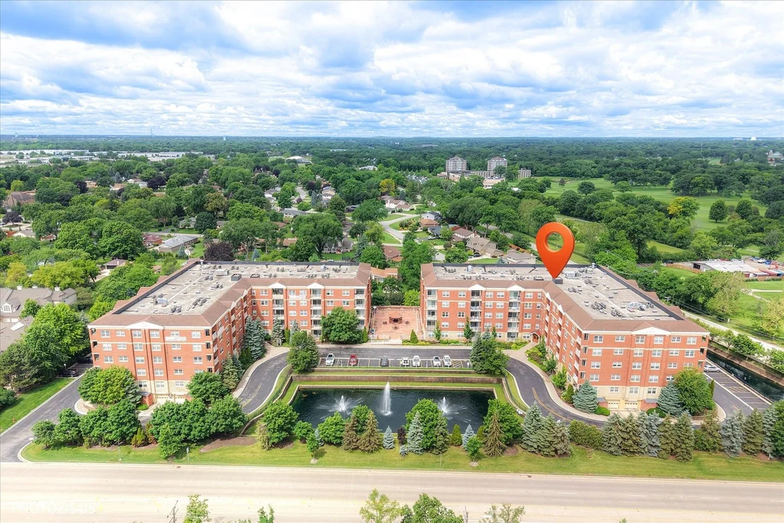 Photo of Unit 302 at 1 ITASCA Place