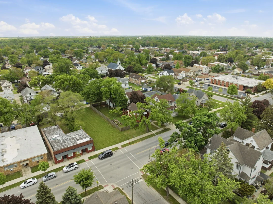 Photo of 4133 Joliet Avenue