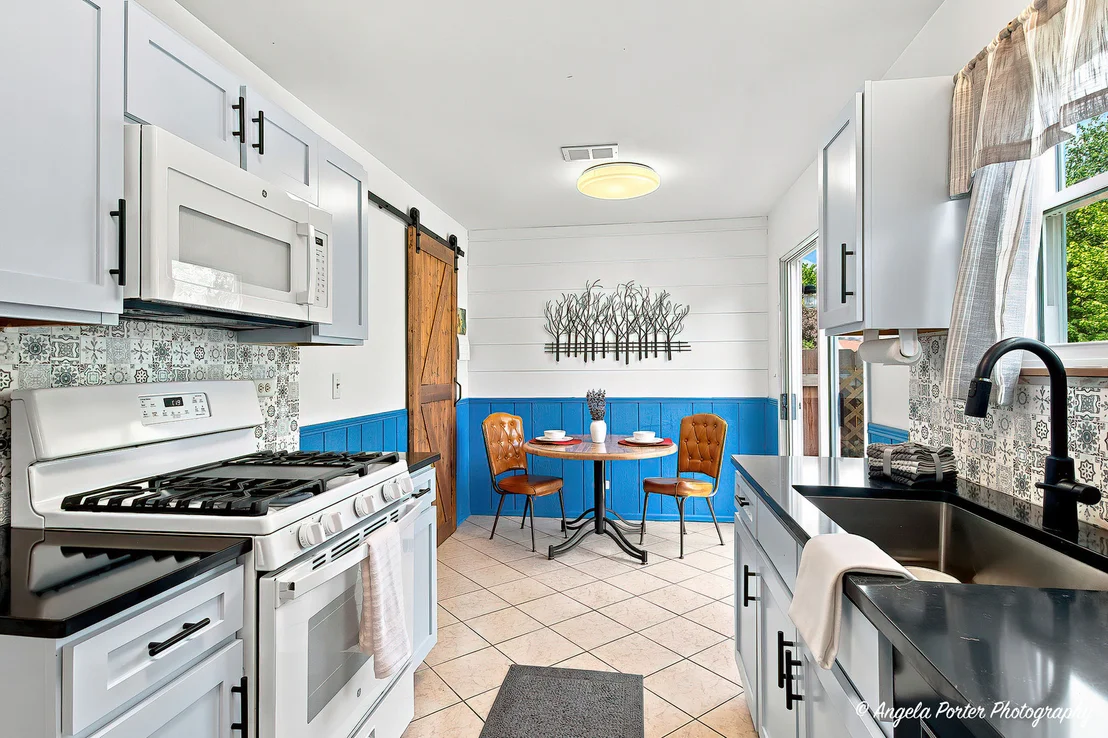 Photo of 931 Perry Drive