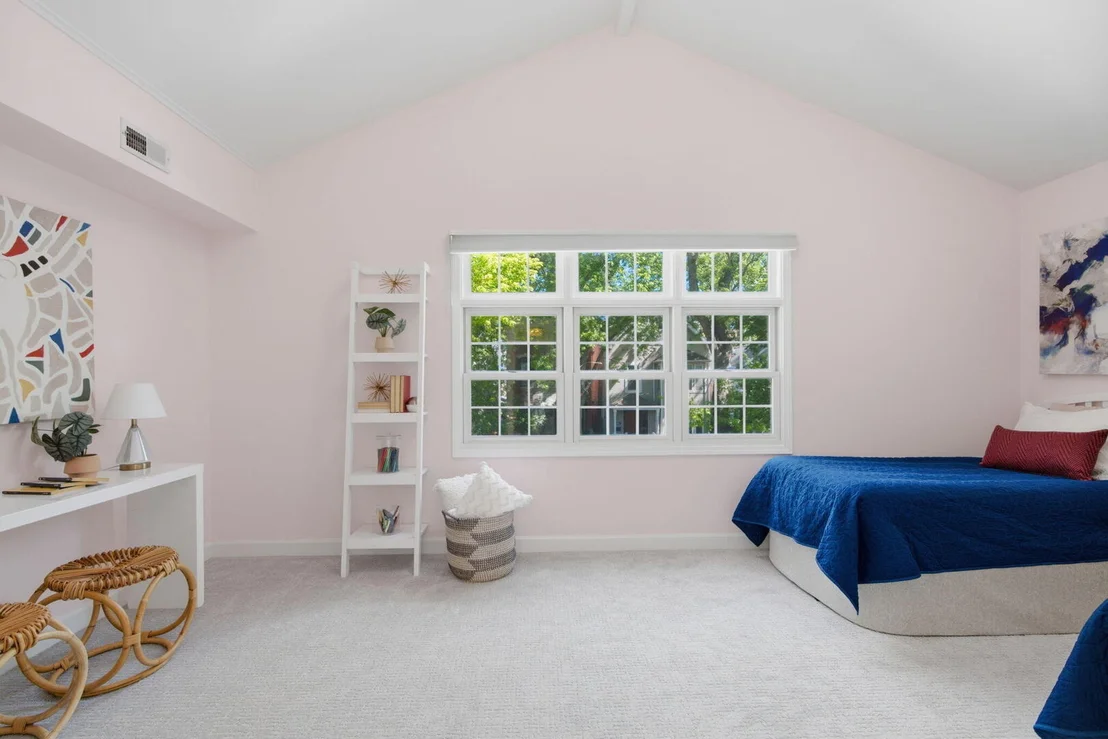 Photo of 1815 W School Street