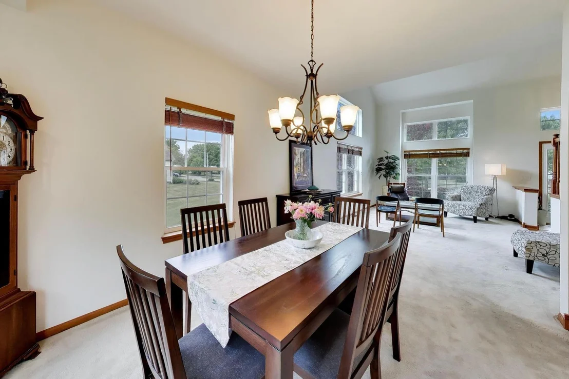 Photo of 435 Oak Grove Circle