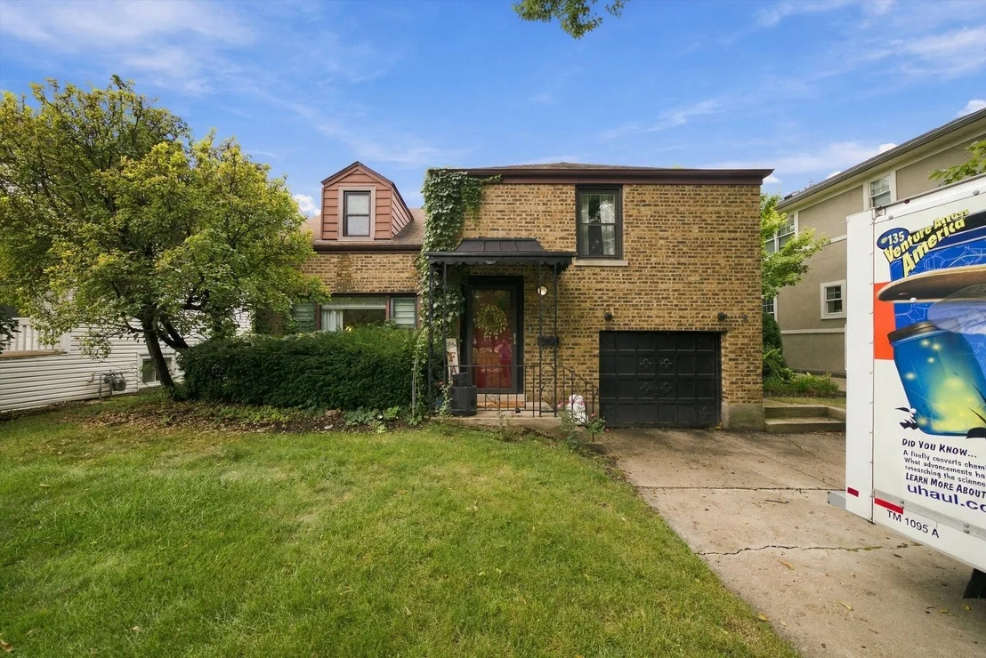Photo of 390 Bartram Road