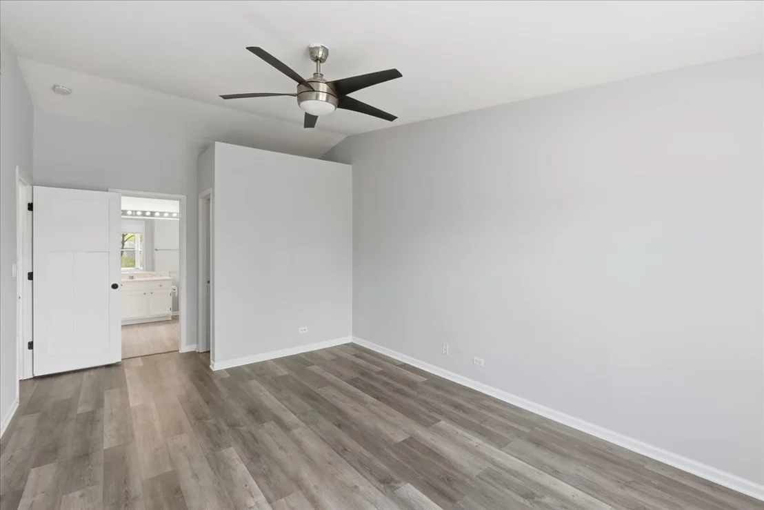 Photo of 974 Deer Trail