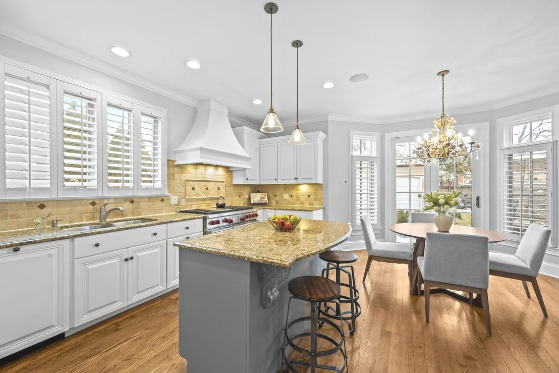 Photo of 33 Washington Circle
