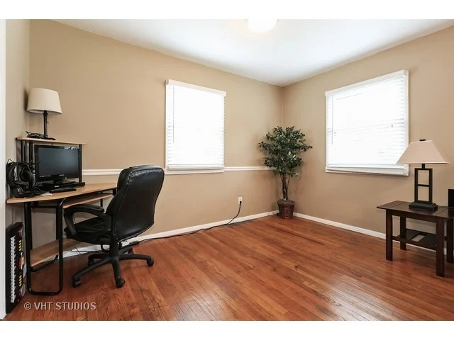 Photo of 877 S Wolf Road