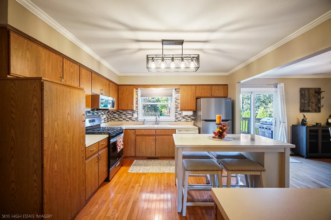 Photo of 427 Glenys Drive