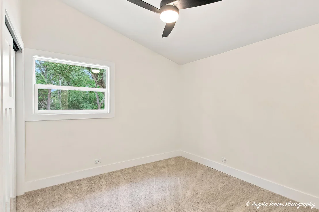 Photo of 2929 Central Road