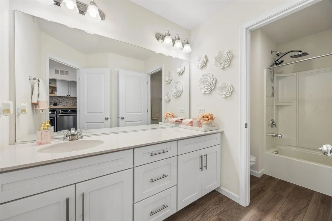 Photo of 2540 Weatherbee Lane