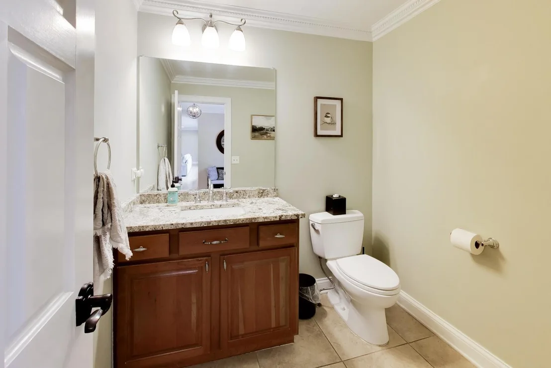 Photo of 1310 W Hampton Place