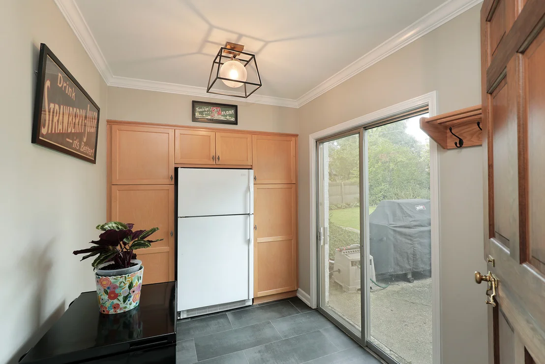 Photo of 1024 Old Elm Place