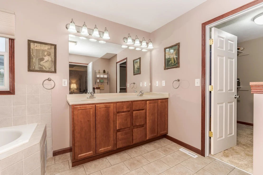 Photo of 208 Whitetail Lane